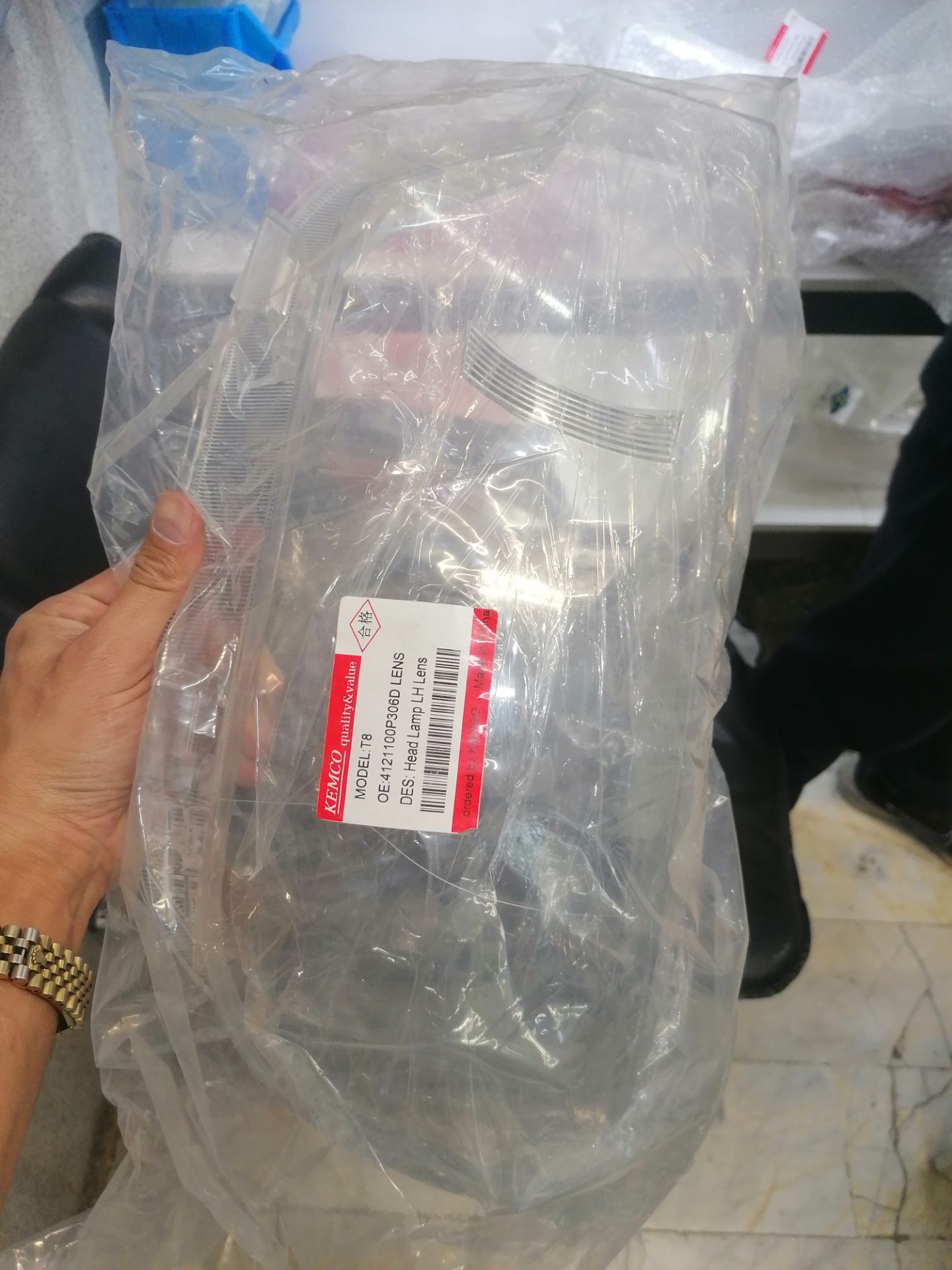 طلق چراغ جلو چپ کی ام سی تی 8 KMC T8
